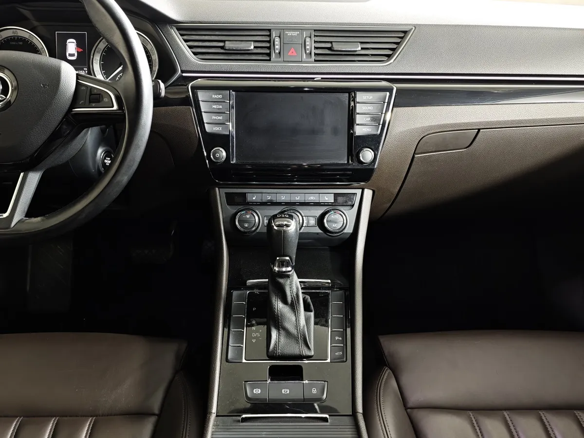 Skoda Superb 1.8 TSI DSG (180 л.с.) Серый в АВИЛОН. Слайд №15