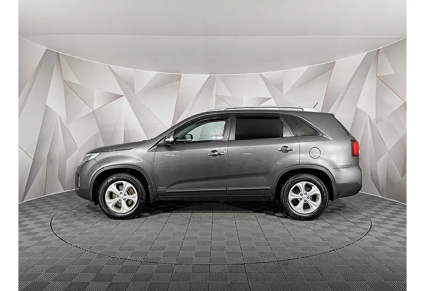 Kia Sorento 2.4 AT 4WD (175 л.с.) Luxe Серый в АВИЛОН. Слайд №5