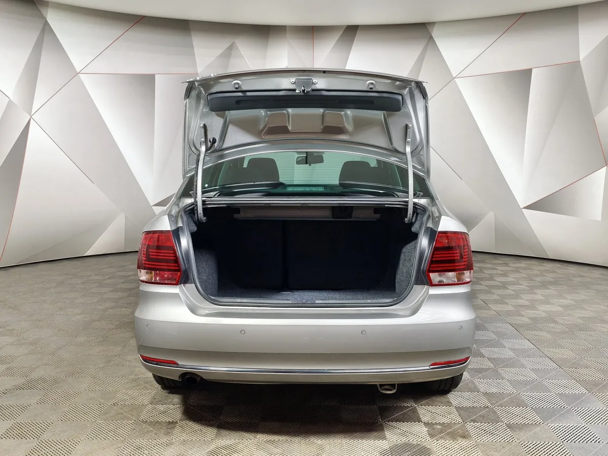 Volkswagen Polo 1.6 MPI AT (110 л.с.) Trendline Серебристый в АВИЛОН. Слайд №12