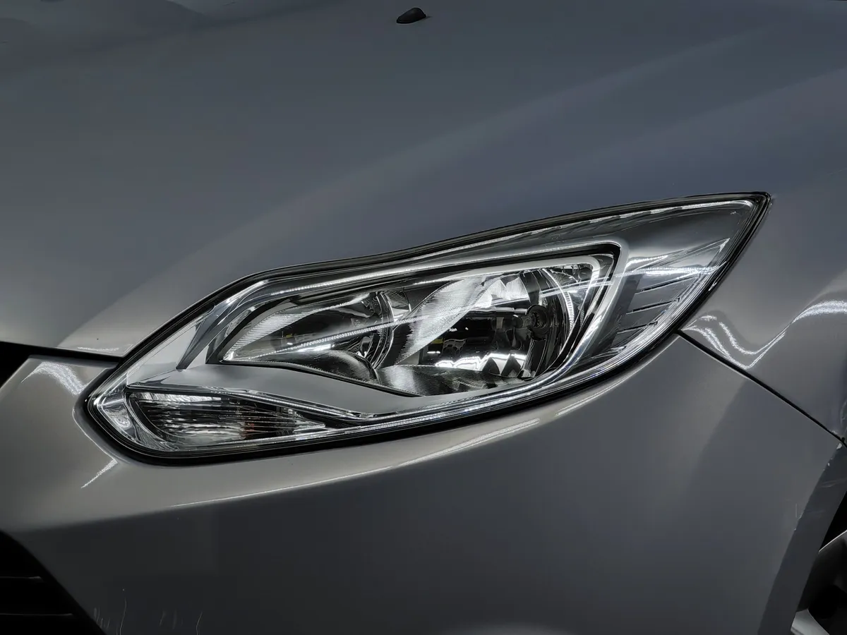 Ford Focus 1.6 Ti-VCT PowerShift (105 л.с.) Trend Голубой в АВИЛОН. Слайд №9