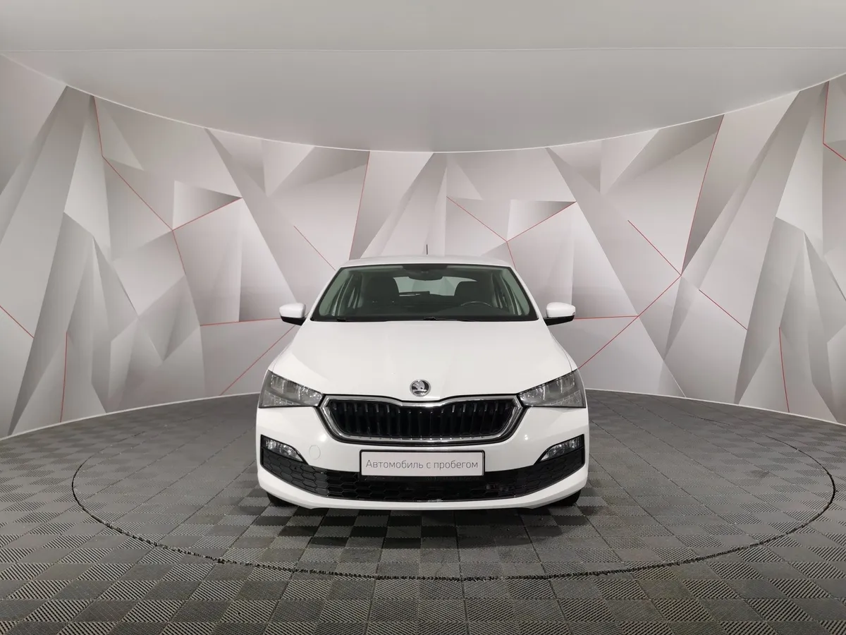 Skoda Rapid 1.6 AT (110 л.с.) Белый в АВИЛОН. Слайд №7