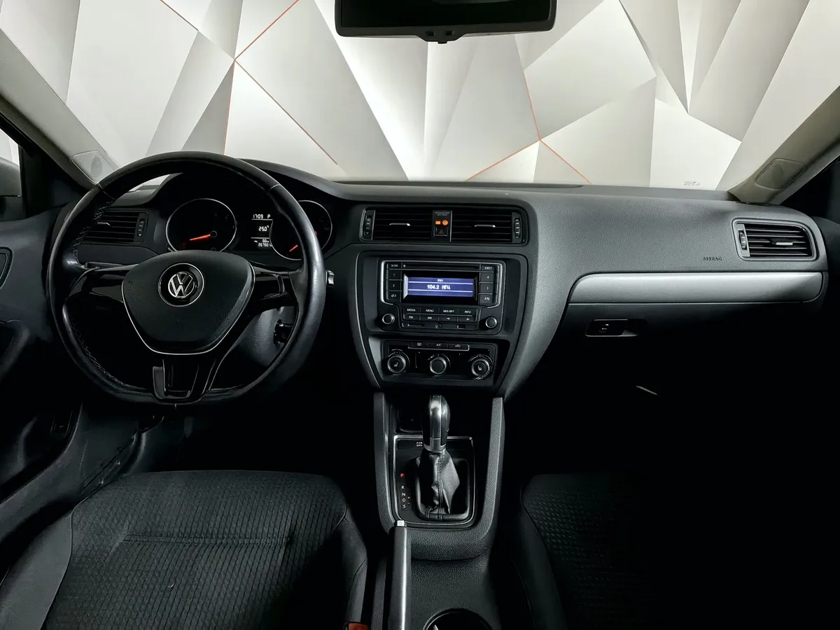 Volkswagen Jetta 1.6 MPI AT (105 л.с.) Trendline Серебристый в АВИЛОН. Слайд №13