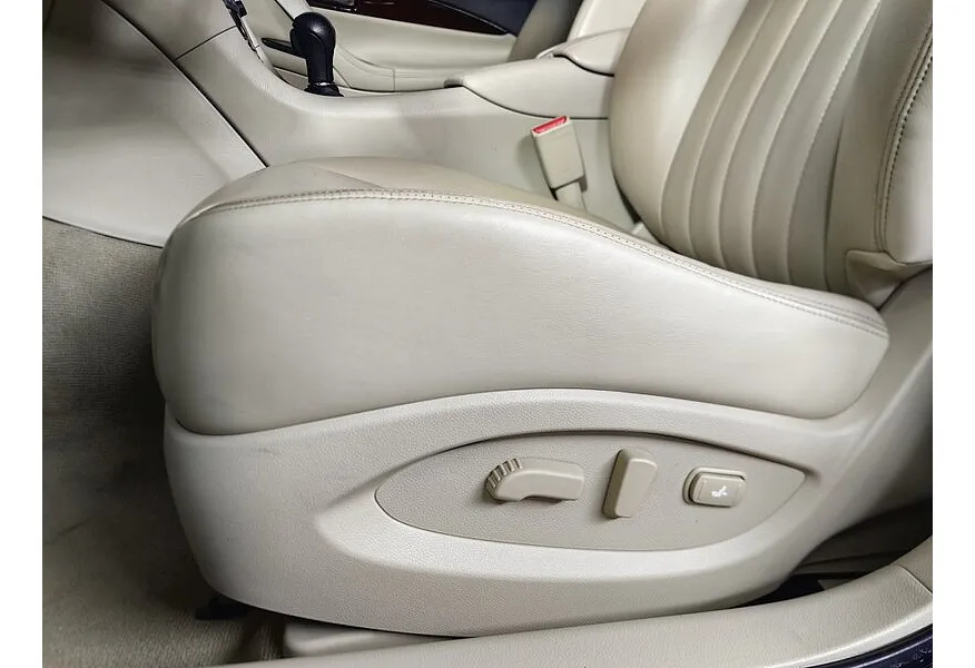 Infiniti QX50 2.5 AT AWD (222 л.с.) Черный в АВИЛОН. Слайд №16