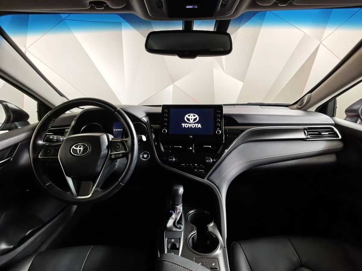 Toyota Camry 2.5 AT (200 л.с.) Красный в АВИЛОН. Слайд №14