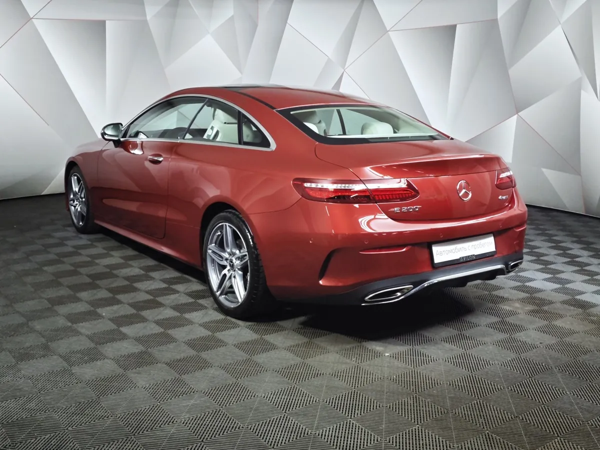 Mercedes-Benz E-Класс E 200 4MATIC G-TRONIC (184 л.с.) Красный в АВИЛОН. Слайд №4