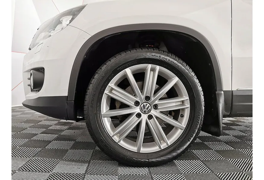Volkswagen Tiguan 2.0 TSI 4Motion AT (170 л.с.) Sochi Edition Белый в АВИЛОН. Слайд №9