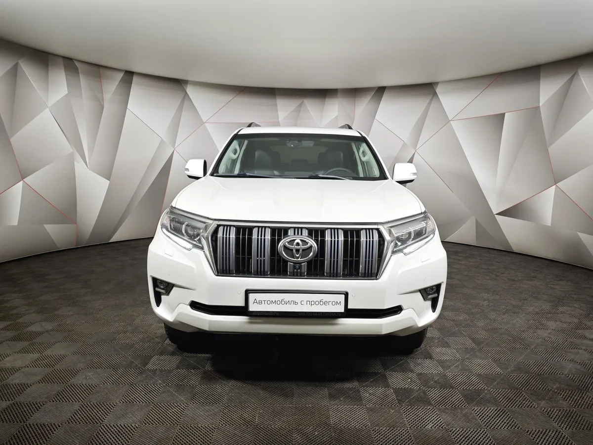 Toyota Land Cruiser Prado 4.0 AT AWD (249 л.с.) Белый в АВИЛОН. Слайд №7
