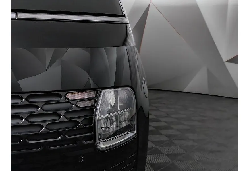 Hyundai Staria 1.6h 6AT 2WD (245 л.с.) Family Черный в АВИЛОН. Слайд №10