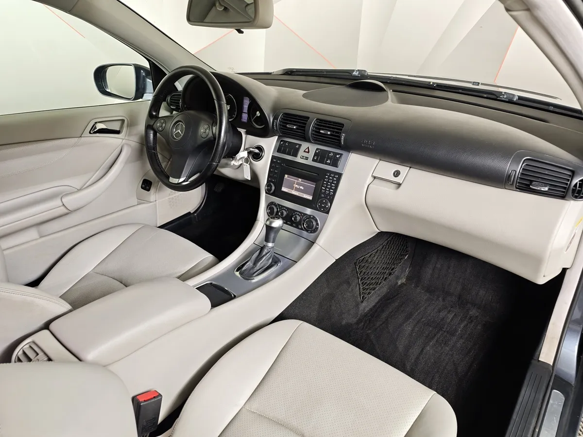 Mercedes-Benz CLC CLC 230 7G-Tronic (204 л.с.) Kompressor Серый в АВИЛОН. Слайд №13