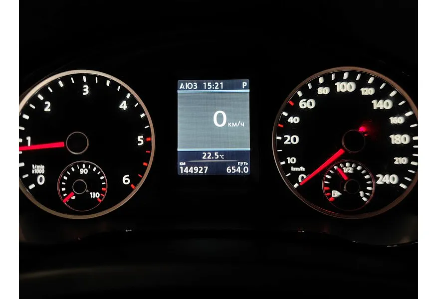 Volkswagen Tiguan 2.0 TDI 4Motion AT (140 л.с.) Track & Field Черный в АВИЛОН. Слайд №17