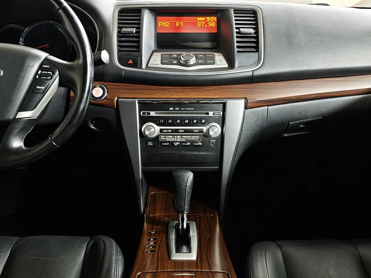 Nissan Teana 2.5 Xtronic (182 л.с.) Черный в АВИЛОН. Слайд №15