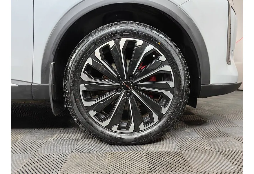 EXEED RX 2.0T DCT 4WD (249 л.с.) Platinum Серый в АВИЛОН. Слайд №9