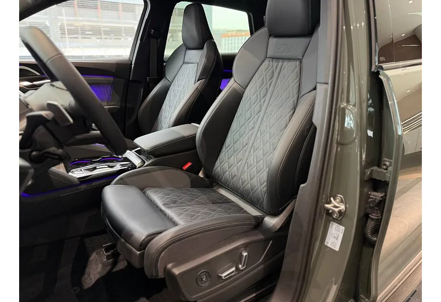 Audi Q5 L 2.0 40 TFSI S tronic quattro (272 л.с.) Зеленый в АВИЛОН. Слайд №7 Audi Q5 L 2.0 40 TFSI S tronic quattro (272 л.с.) Зеленый в АВИЛОН. Слайд №7