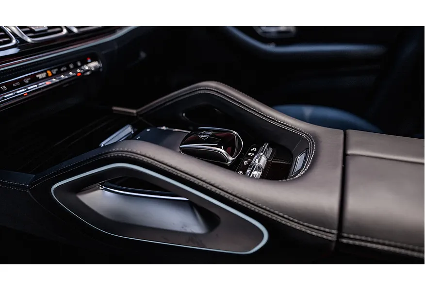 Mercedes-Benz GLS 600 9G-Tronic 4Matic (558 л.с.) Черный в АВИЛОН. Слайд №21