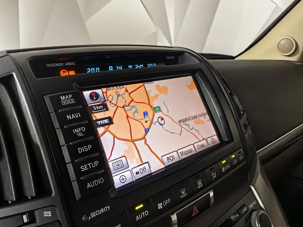 Toyota Land Cruiser 4.5 Twin-Turbo D AT 4WD (5 мест) (235 л.с.) Престиж Черный в АВИЛОН. Слайд №21