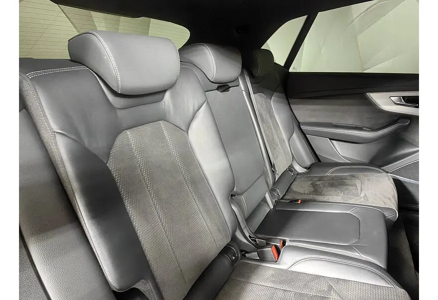 Audi Q8 45 TDI Tiptronic quattro (249 л.с.) Красный в АВИЛОН. Слайд №16