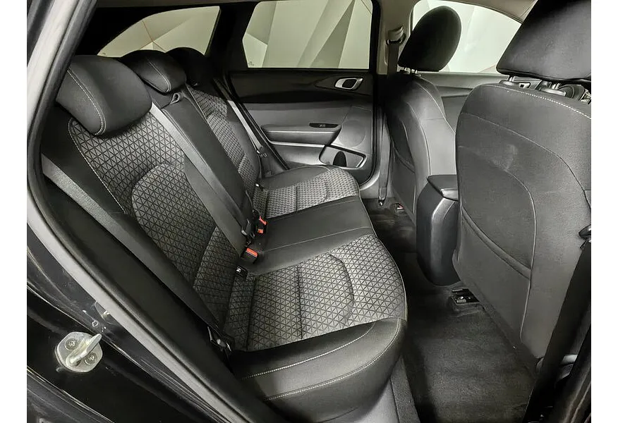 Kia Ceed 1.6 MPI AT (128 л.с.) Comfort Черный в АВИЛОН. Слайд №10