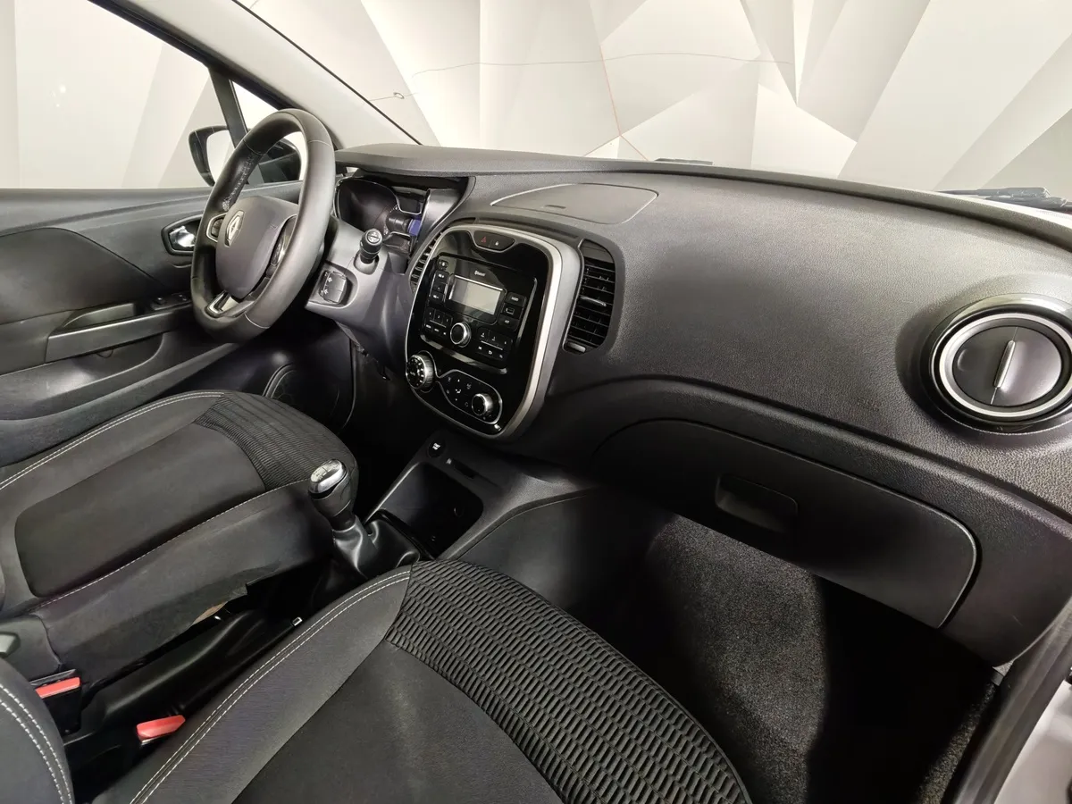 Renault Kaptur 1.6 MT (114 л.с.) Life Серый в АВИЛОН. Слайд №13