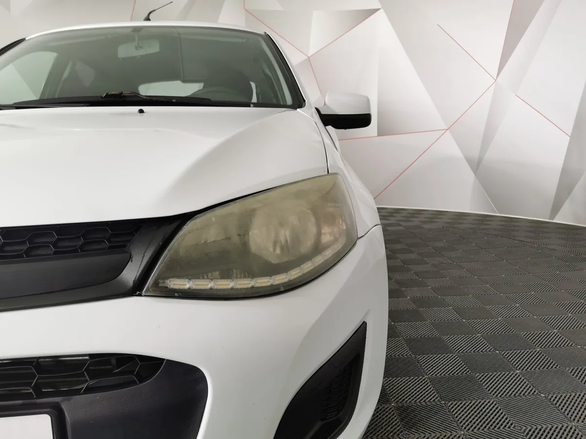 ВАЗ (Lada) Kalina 1.6 MT 8кл (87 л.с.) Белый в АВИЛОН. Слайд №10