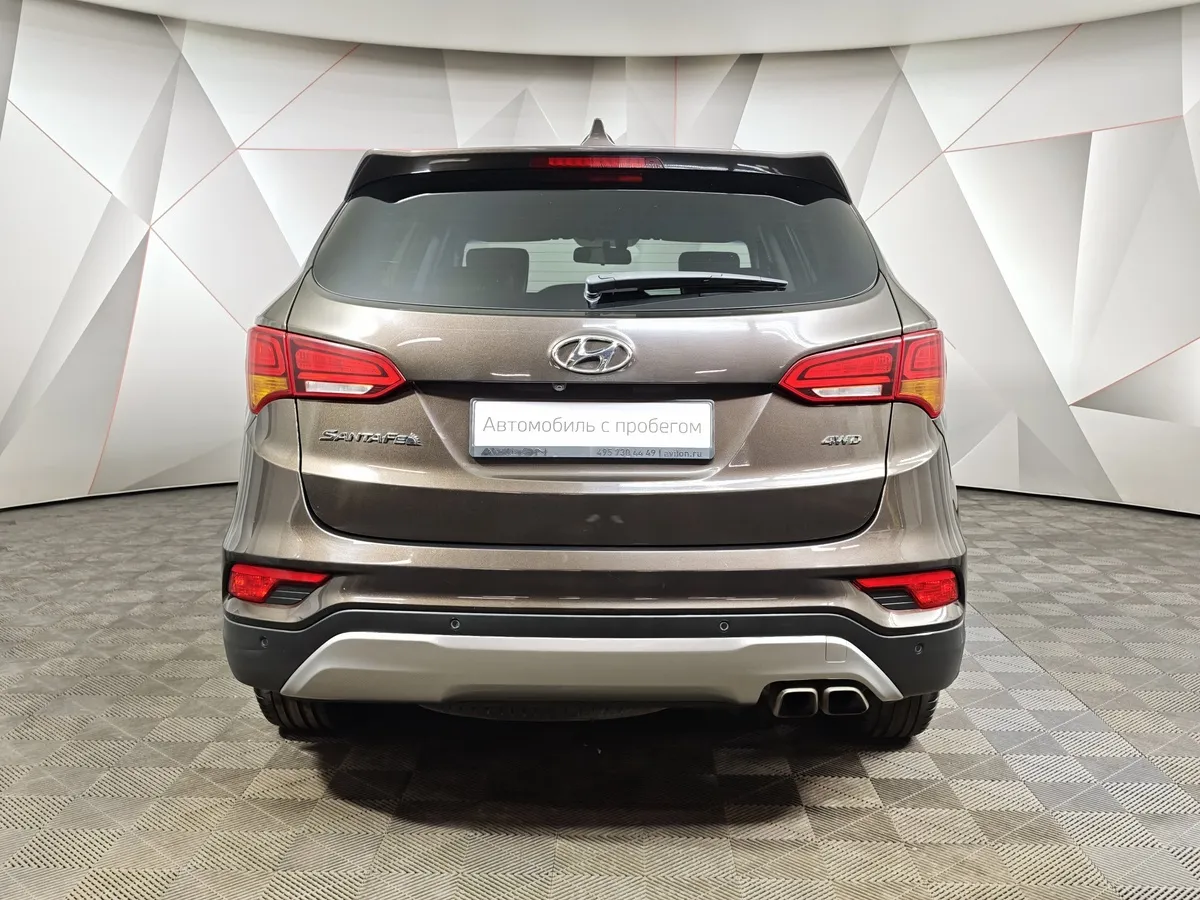 Hyundai Santa Fe 2.4 AT 4WD (175 л.с.) Comfort Коричневый в АВИЛОН. Слайд №8