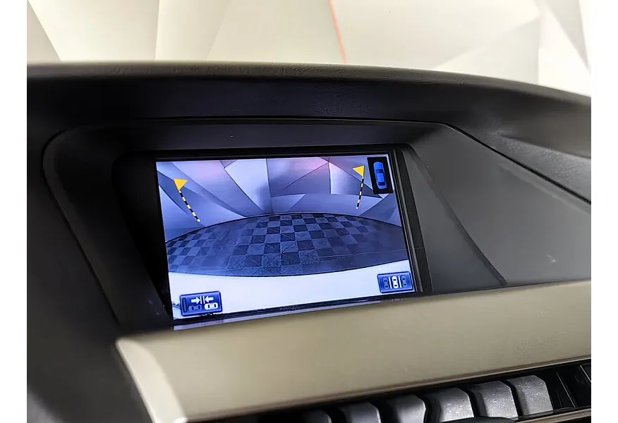 Lexus RX 270 AT (188 л.с.) Белый в АВИЛОН. Слайд №21