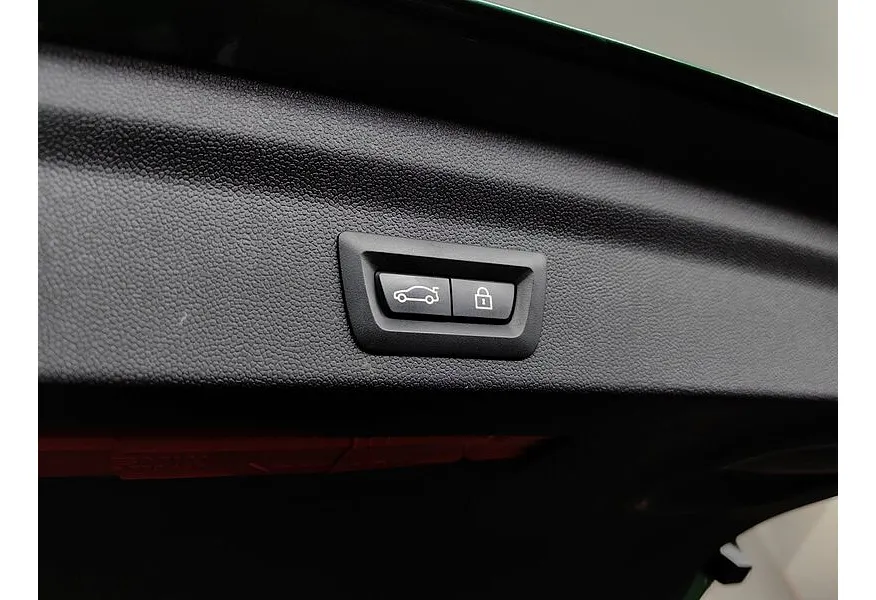 Mini Countryman Cooper 1.5 AT ALL4 (136 л.с.) Зеленый в АВИЛОН. Слайд №16