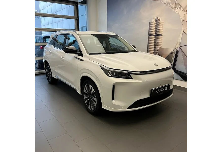 EVOLUTE i-SPACE 1.5 CVT (218 л.с.) (5 мест) Белый в АВИЛОН. Слайд №2