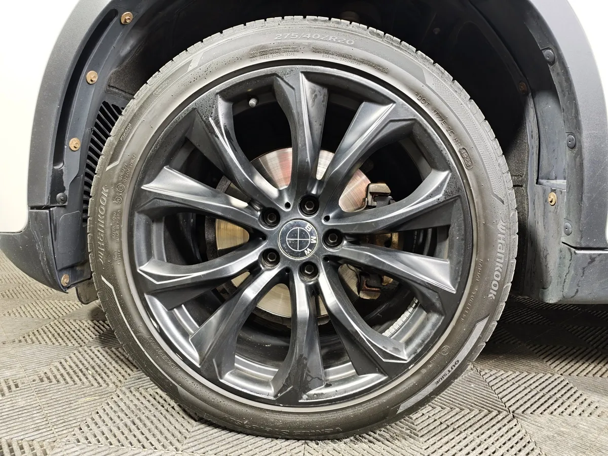 BMW X6 xDrive30d Steptroniс (249 л.с.) Белый в АВИЛОН. Слайд №7
