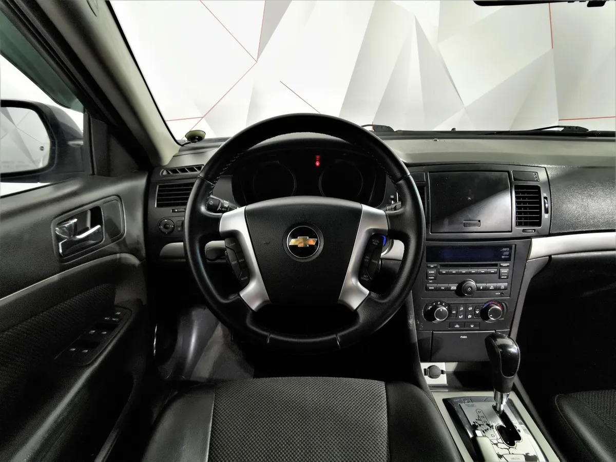 Chevrolet Epica 2.0 MT (143 л.с.) Серый в АВИЛОН. Слайд №19