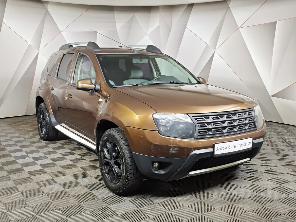 Renault Duster 2.0 MT 4x4 (143 л.с.) Коричневый в АВИЛОН. Слайд №3