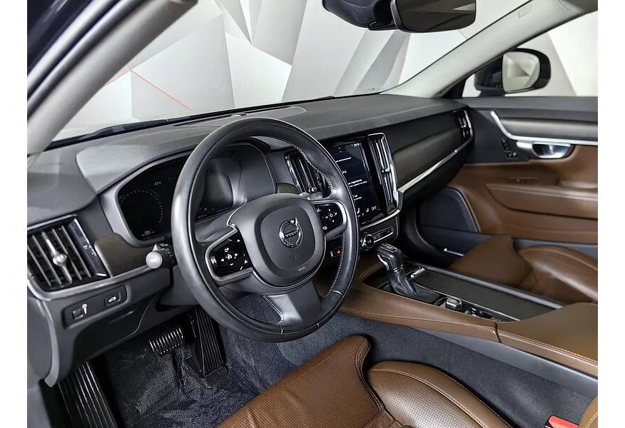 Volvo V90 Cross Country 2.0 T5 Drive-E AT AWD (249 л.с.) Pro Синий в АВИЛОН. Слайд №19