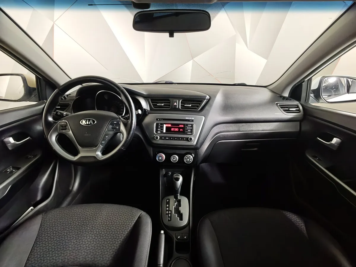 Kia Rio 1.4 AT (107 л.с.) Белый в АВИЛОН. Слайд №13