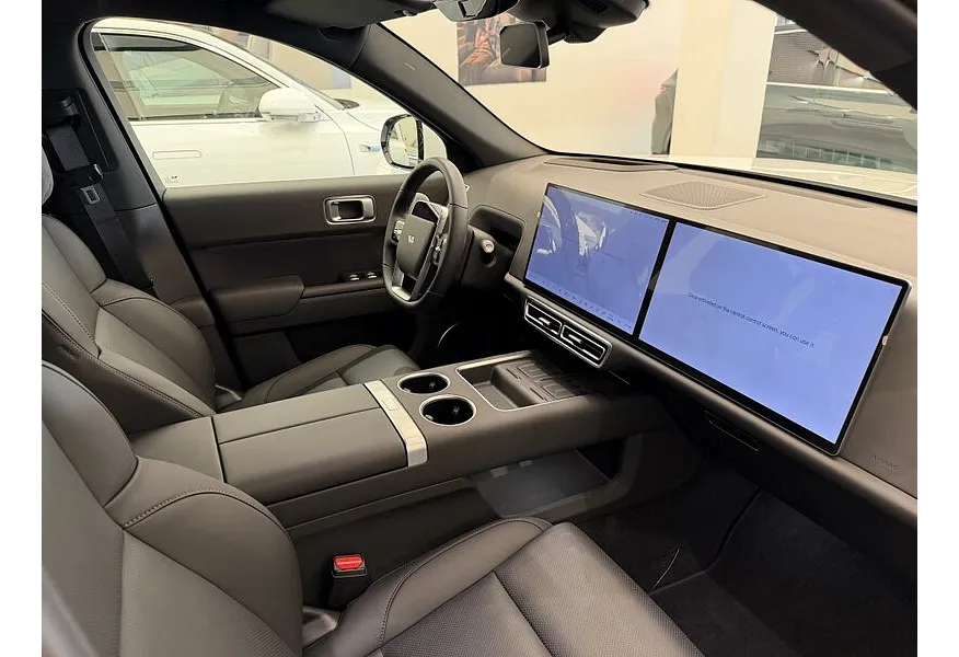 Li Auto L7 1.5 AT 4WD (449 л.с.) Pro Белый в АВИЛОН. Слайд №9