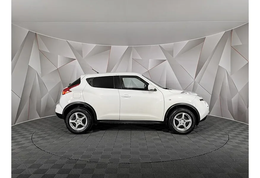 Nissan Juke 1.6 CVT (117 л.с.) Белый в АВИЛОН. Слайд №5