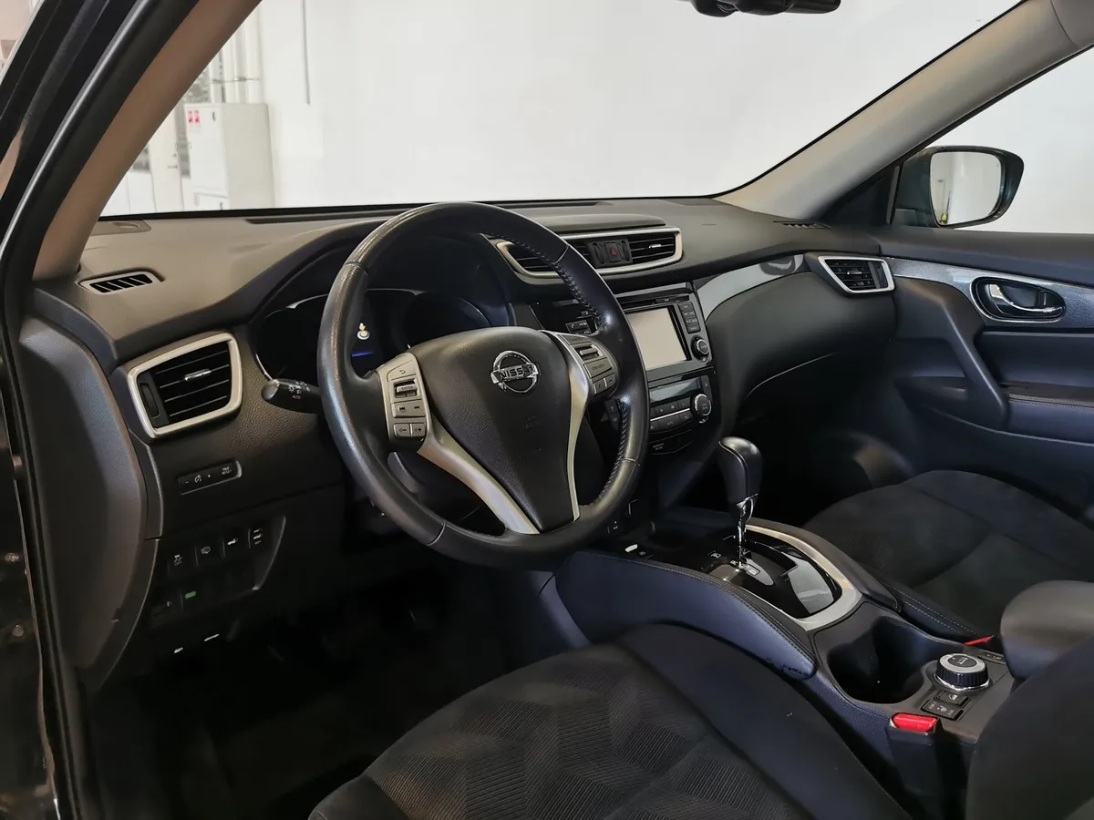 Nissan X-Trail 2.5 CVT AWD (171 л.с.) Черный в АВИЛОН. Слайд №17