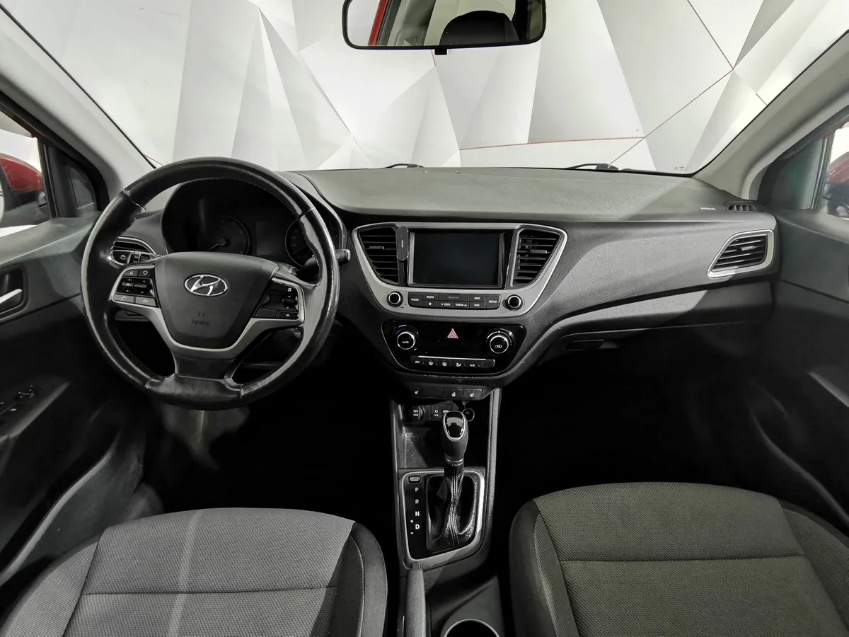 Hyundai Solaris 1.6 AT (123 л.с.) Elegance + Prestige Красный в АВИЛОН. Слайд №14
