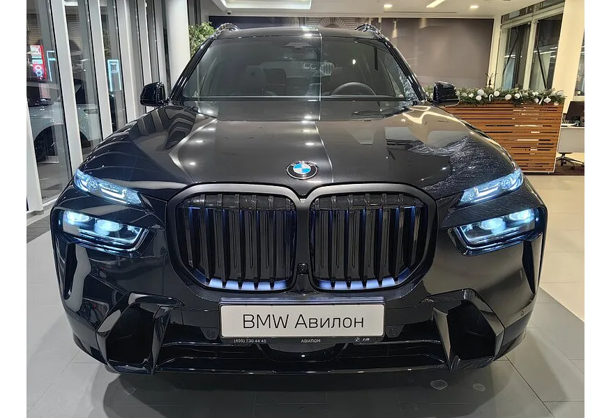 BMW X7 xDrive40i Steptronic (381 л.с.) Черный в АВИЛОН. Слайд №3
