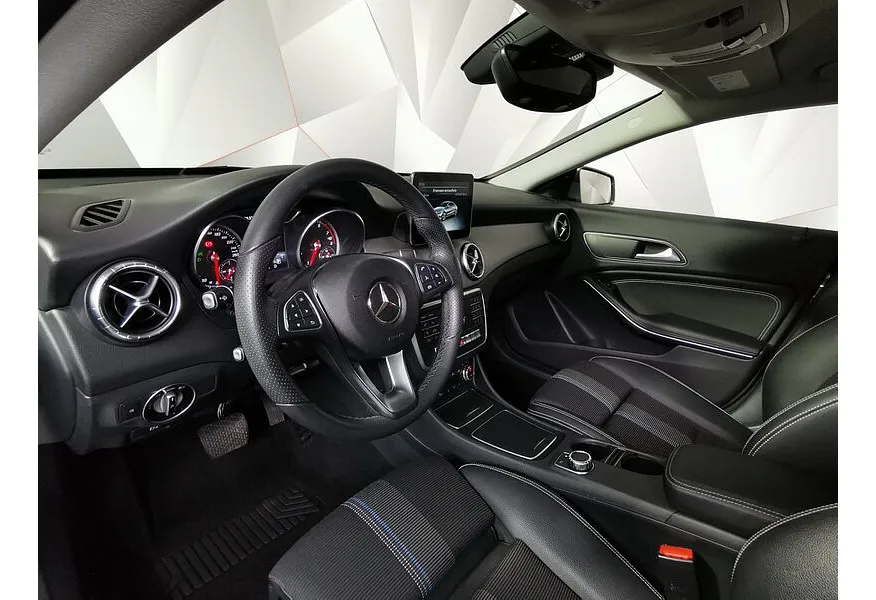 Mercedes-Benz CLA CLA 200 7G-DCT (156 л.с.) Urban Серый в АВИЛОН. Слайд №19
