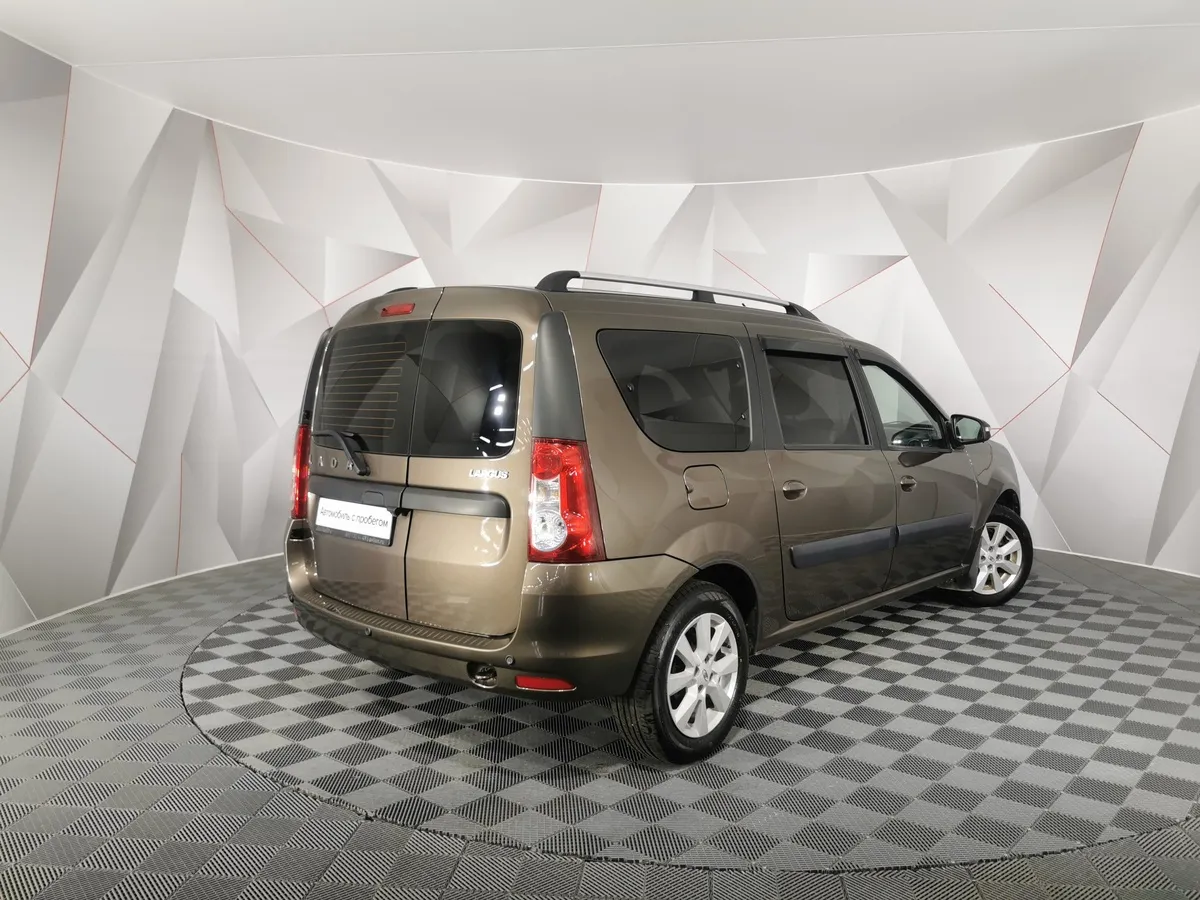 ВАЗ (Lada) Largus 1.6 MT 16 кл (5 мест) (102 л.с.) Коричневый в АВИЛОН. Слайд №2