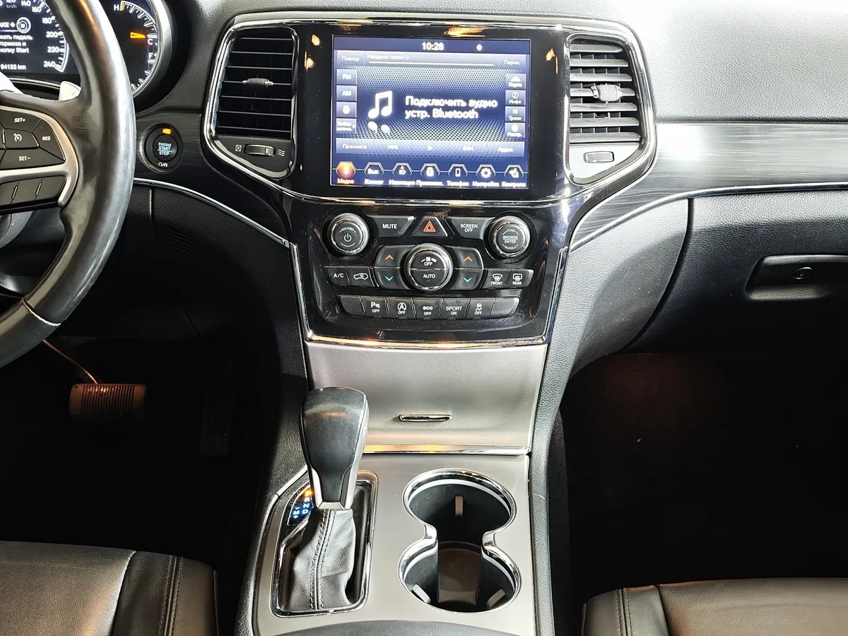Jeep Grand Cherokee 3.0 AT AWD (238 л.с.) Limited Белый в АВИЛОН. Слайд №15