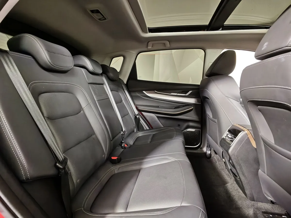 EXEED LX 1.5 CVT9 FWD (147 л.с) Prestige Plus Красный в АВИЛОН. Слайд №15