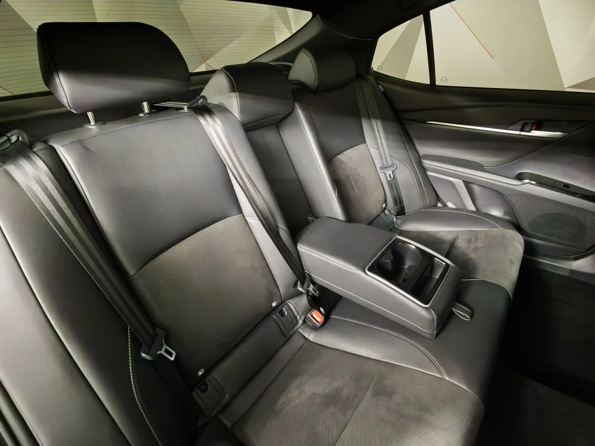 Toyota Camry 2.0 AT (173 л.с.) Sport в АВИЛОН. Слайд №17