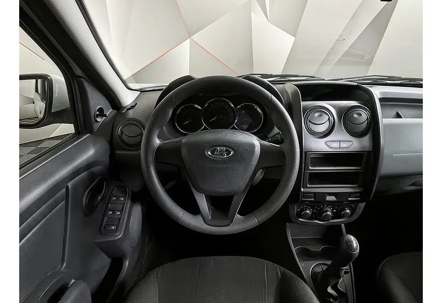 ВАЗ (Lada) Largus 1.6 MT 16 кл (5 мест) (105 л.с.) Белый в АВИЛОН. Слайд №20