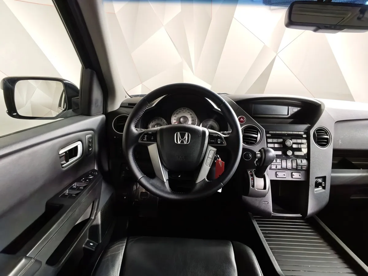 Honda Pilot 3.5 AT 4WD (249 л.с.) Черный в АВИЛОН. Слайд №17