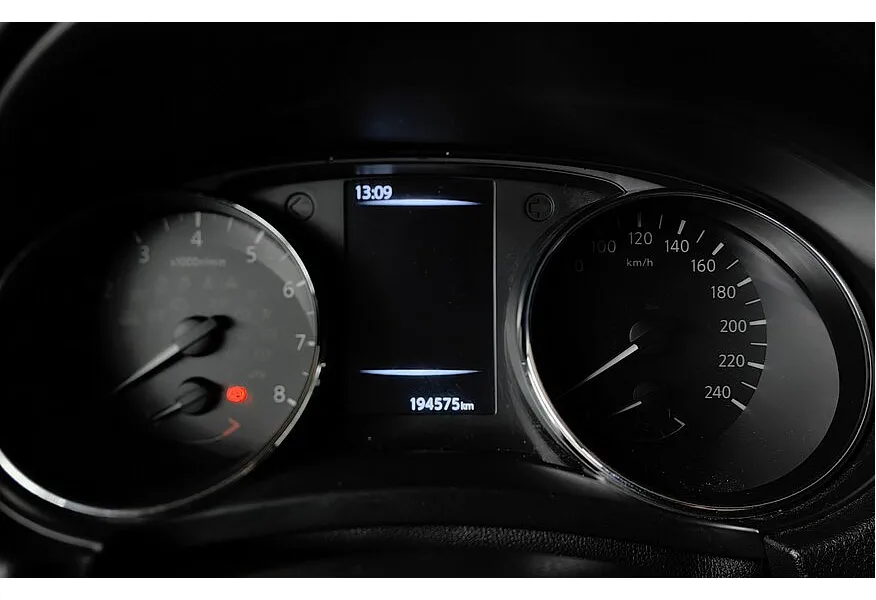 Nissan Qashqai 2.0 MT (144 л.с.) Красный в АВИЛОН. Слайд №16