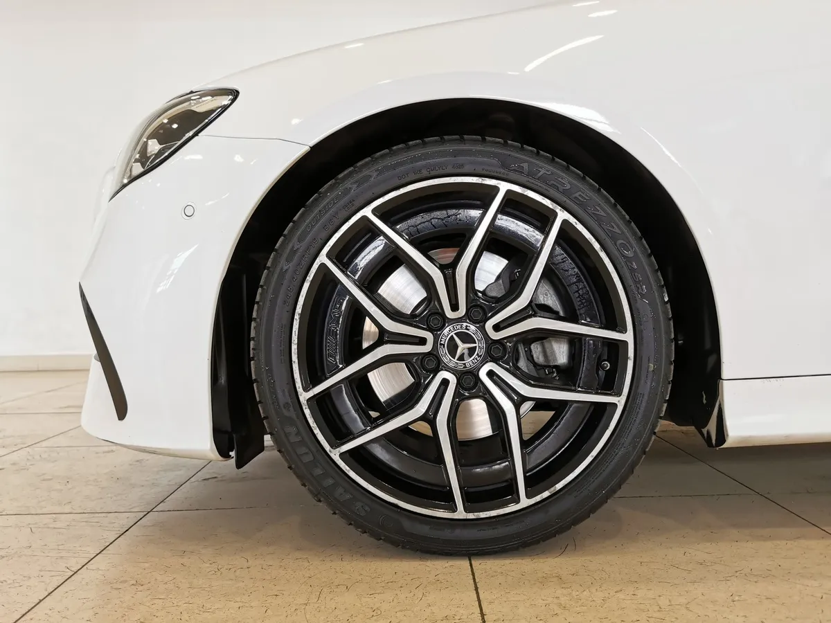 Mercedes-Benz E-Класс E 200 4MATIC G-TRONIC (184 л.с.) Sport Белый в АВИЛОН. Слайд №9