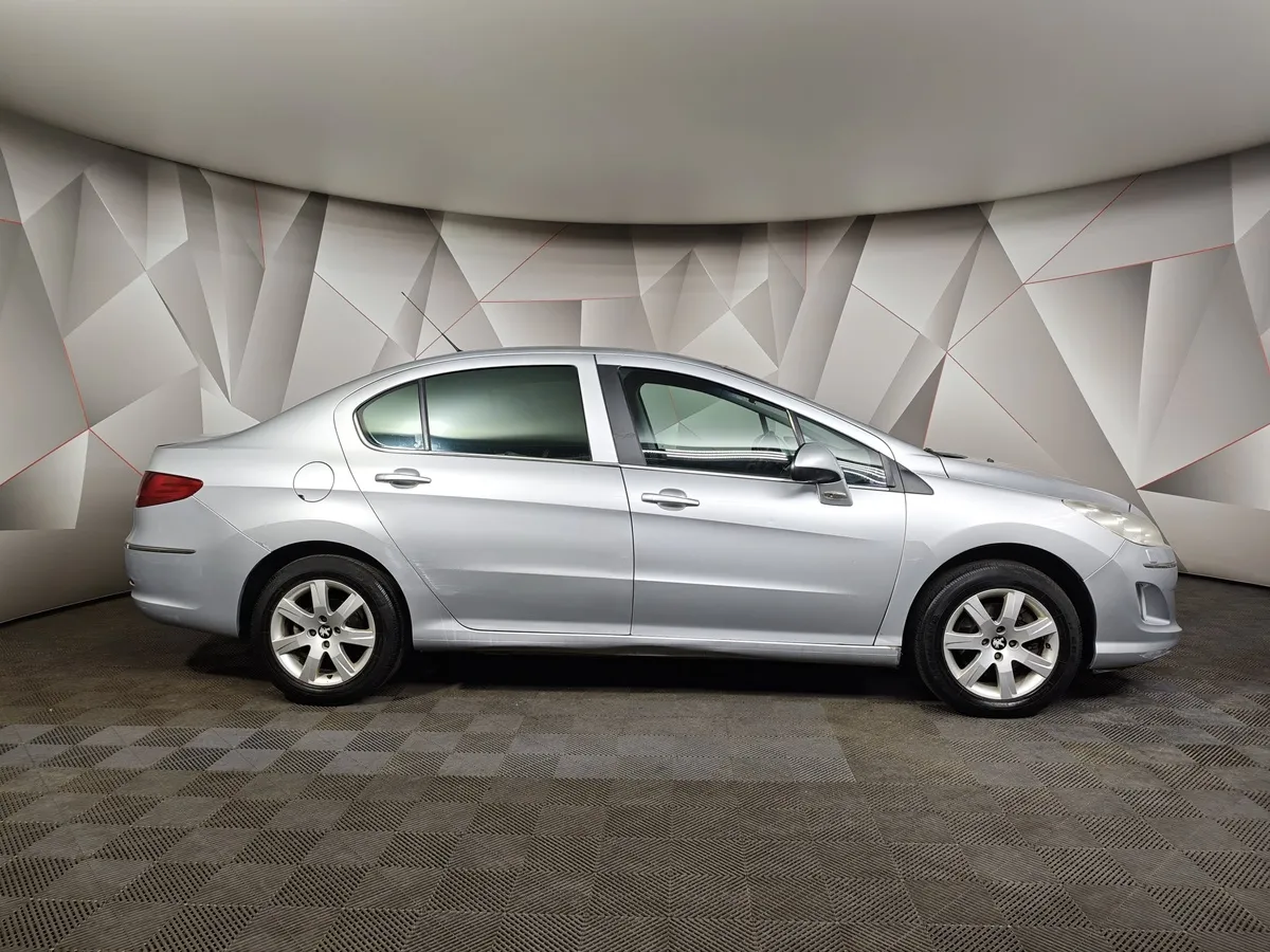 Peugeot 408 1.6 THP AT (150 л.с.) Allure Серебристый в АВИЛОН. Слайд №6