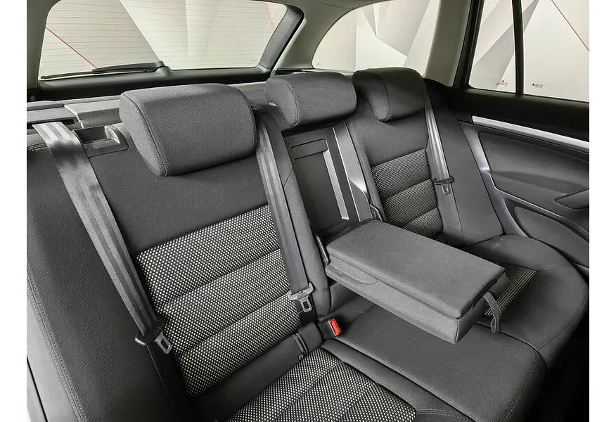 Skoda Octavia 1.8 TSI MT 4x4 (152 л.с.) Scout Серый в АВИЛОН. Слайд №17