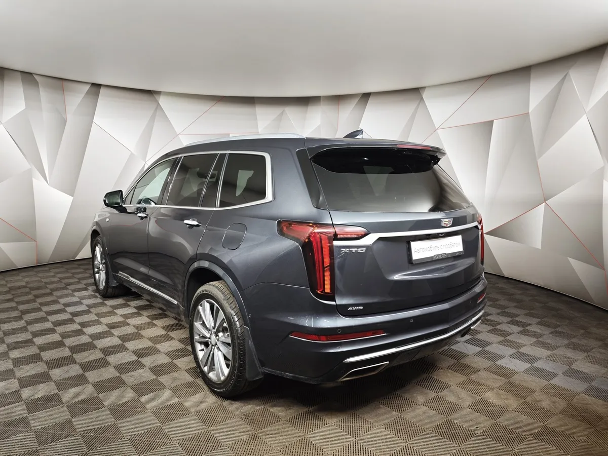 Cadillac XT6 2.0T AT AWD (200 л.с.) Sport Черный в АВИЛОН. Слайд №4