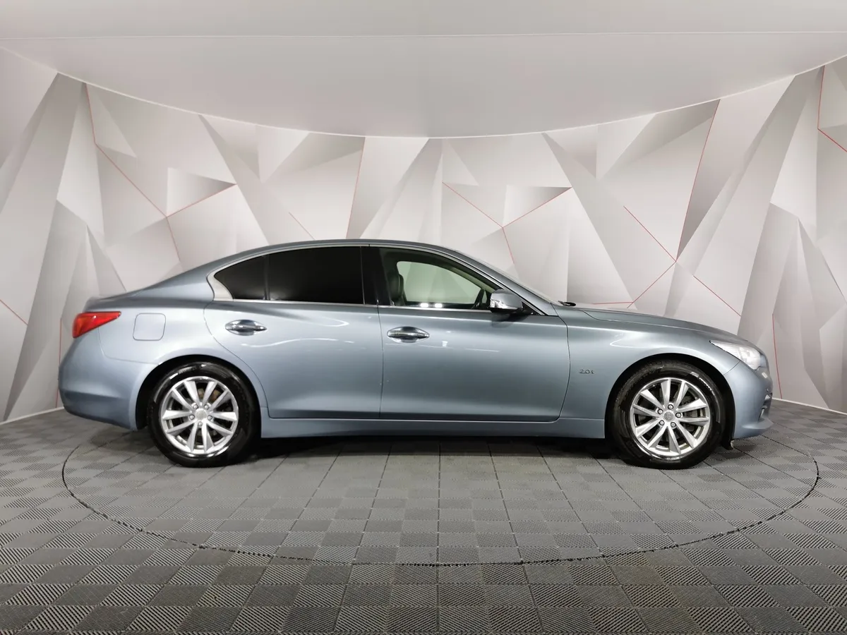 Infiniti Q50 2.0 T AT (211 л.с.) Серый в АВИЛОН. Слайд №6